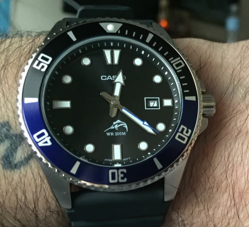 Casio-MDV106B-1A1V.jpg