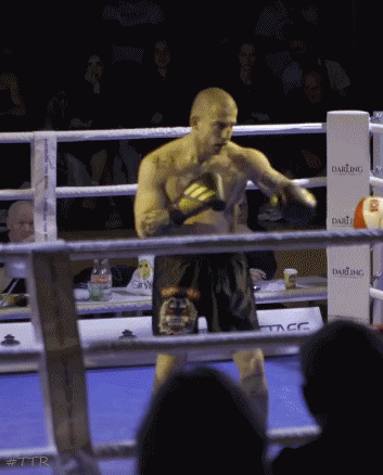 dzurnacktko34rt34g54.gif